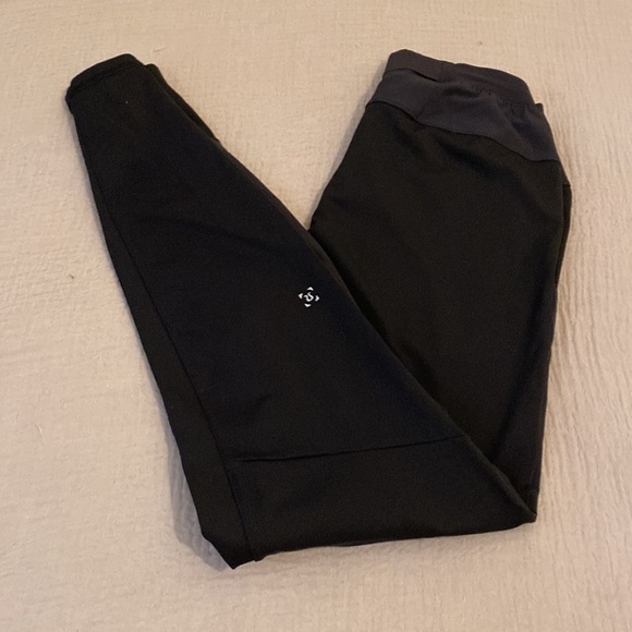Lululmon athletica black joggers. Size Xs - Picture 1 of 10